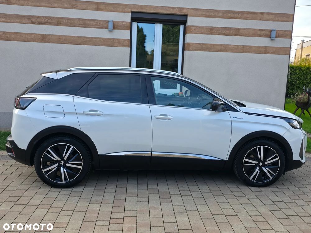 Peugeot 3008 1.6 PureTech Hybrid4 PHEV GT S&S EAT8 - 8