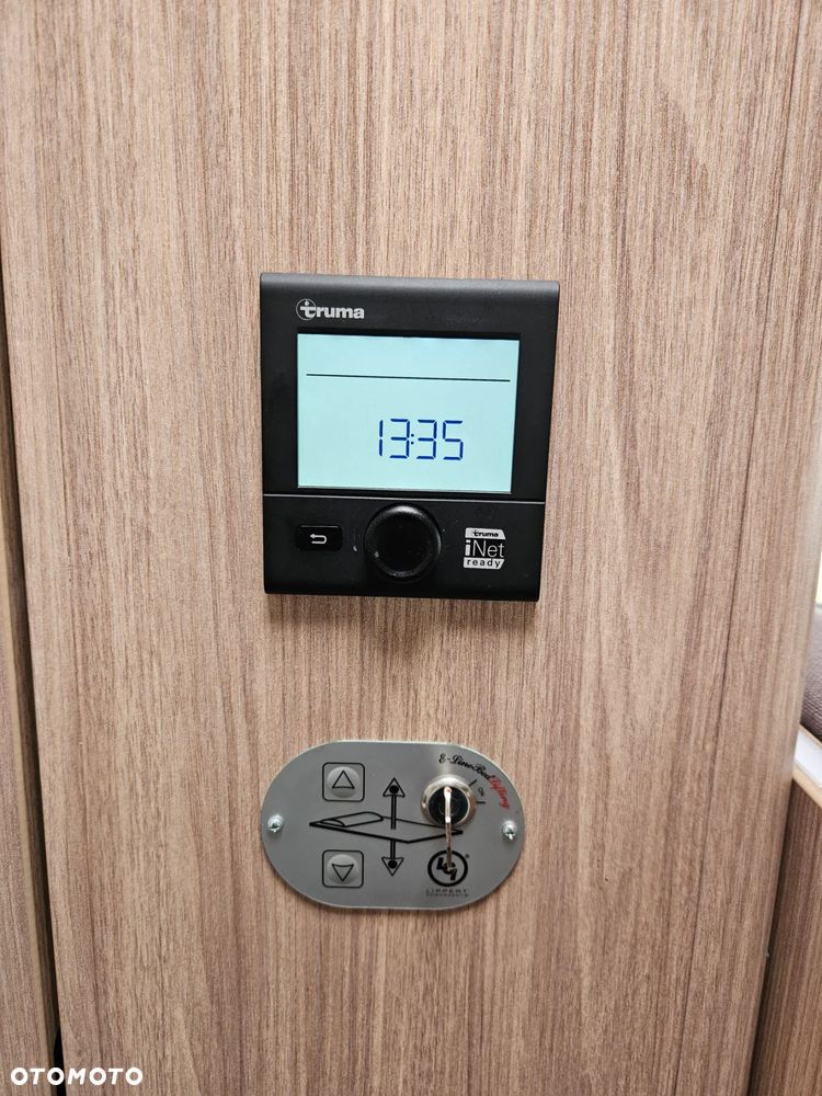 Burstner Delfin 690 G - 12
