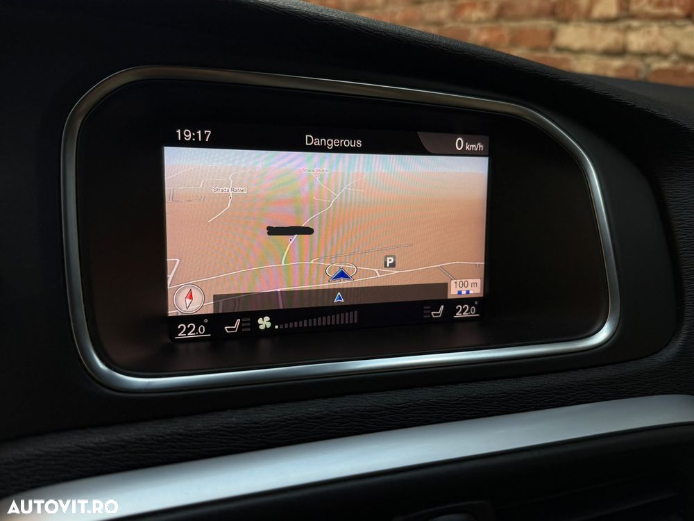 Volvo V40 T4 AWD Geartronic Pro - 18