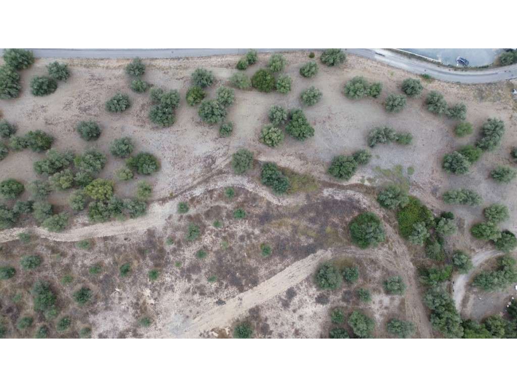 Terreno Urbano no centro de Alcácer com 2ha - Grande imagem: 5/20