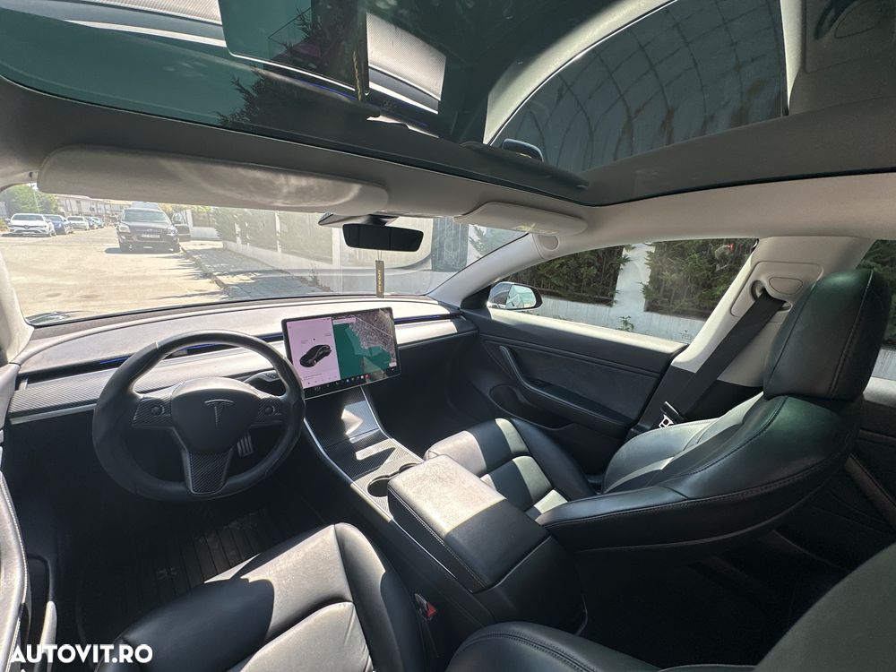 Tesla Model 3 - 17