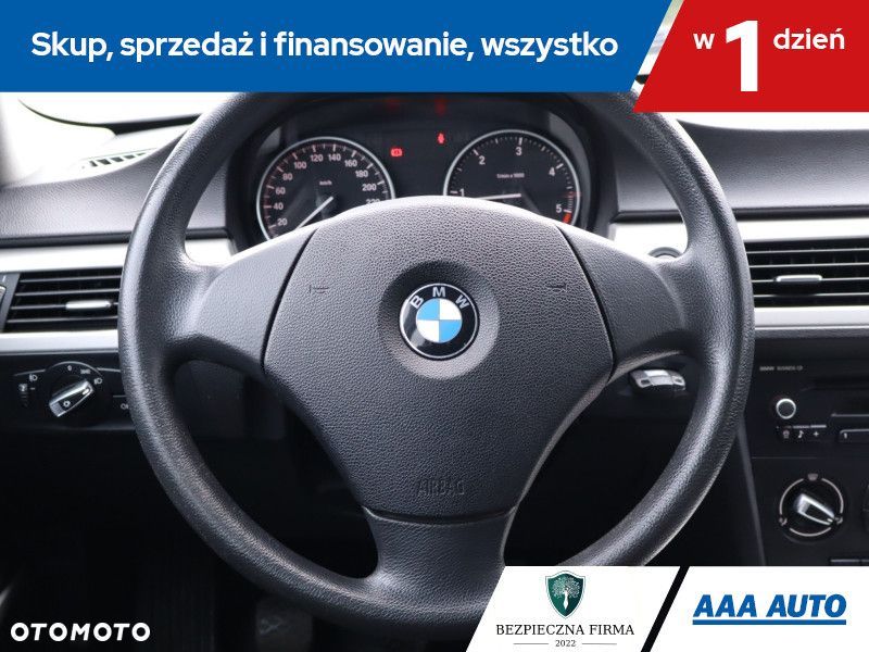 BMW Seria 3 - 17