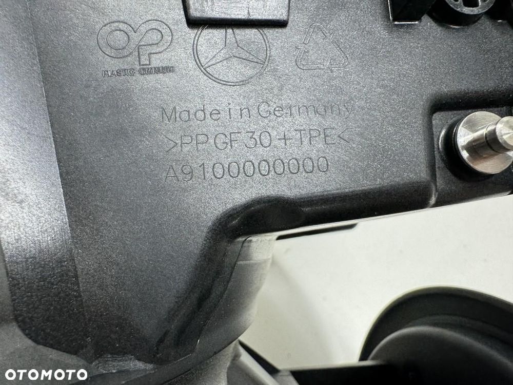 Emblemat Klapka Ładowania Mercedes E Sprinter  A9100000000 - 4