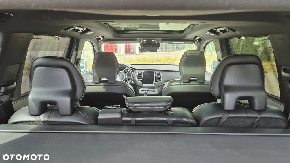 Volvo XC 90 D5 SCR AWD R-Design - 13