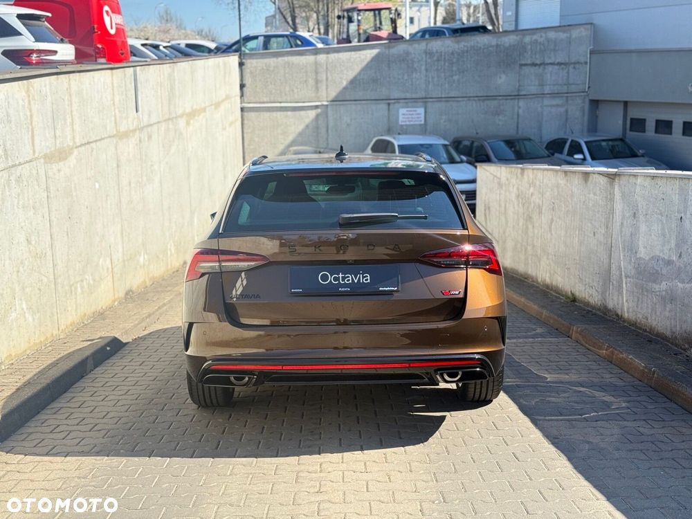 Skoda Octavia 2.0 TSI RS DSG - 6