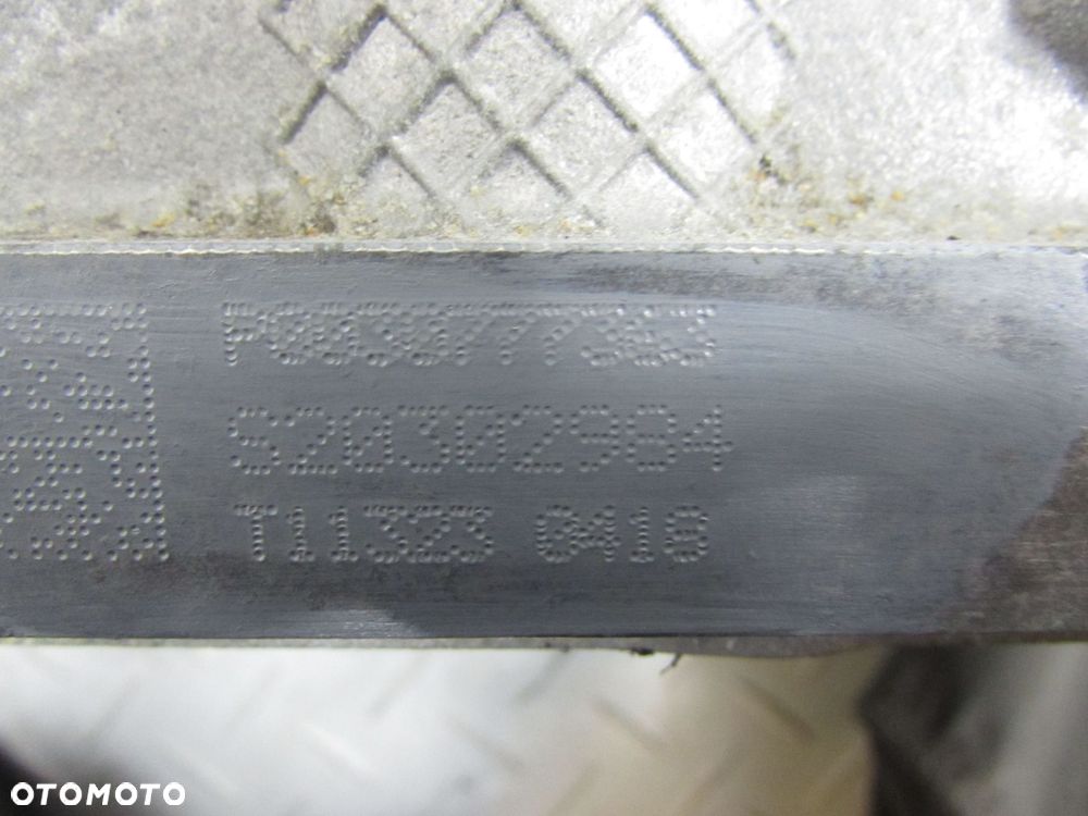 VOLVO XC90 V70 S60 S80 10-14 2.4 D5 GLOWICA SILNIKA 30777363 30777365 - 14