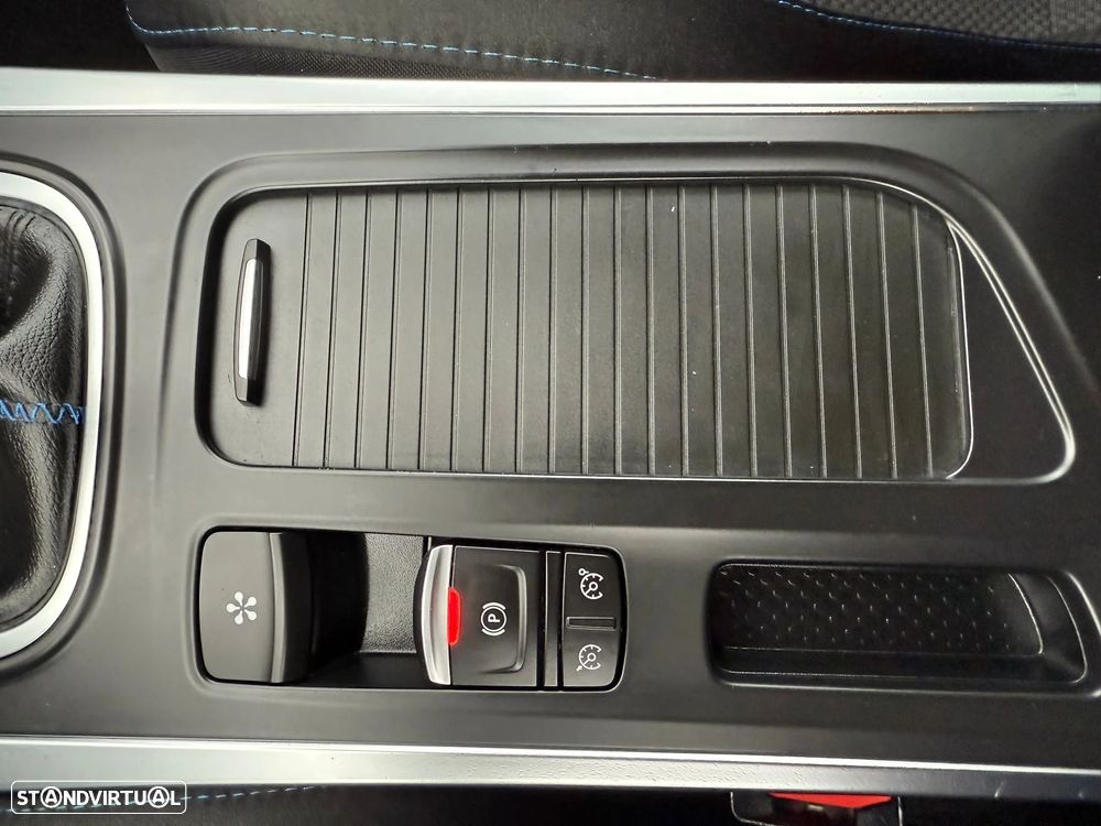 Renault Mégane 1.6 dCi GT Line J18 - 42