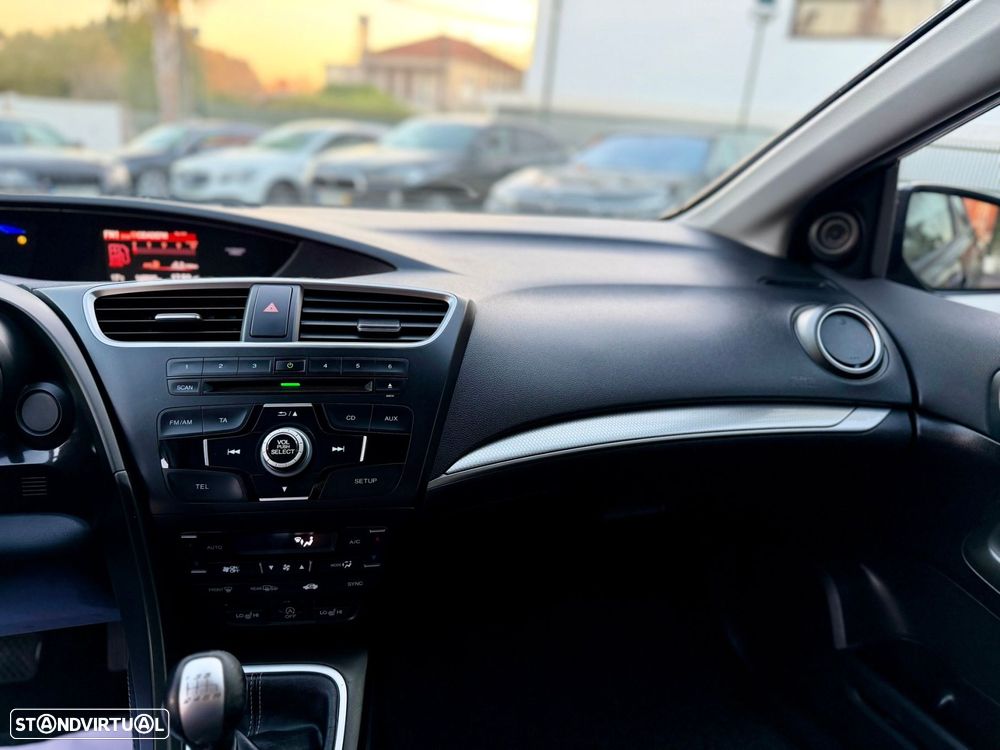 Honda Civic Tourer 1.6 i-DTEC Sport - 21