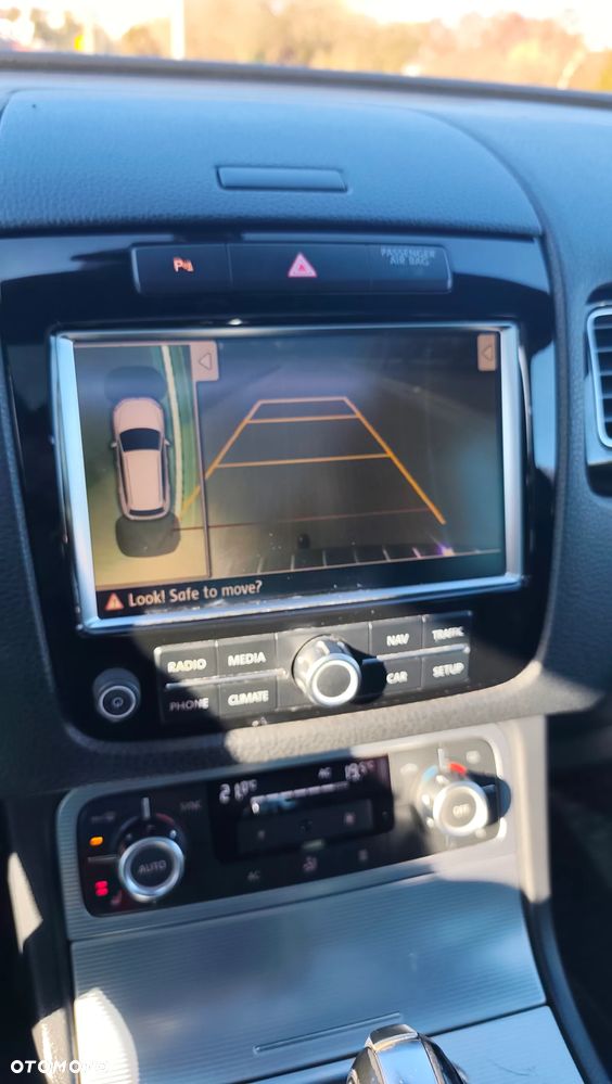 Volkswagen Touareg 4.2 V8 TDI DPF Automatik Edition X - 11