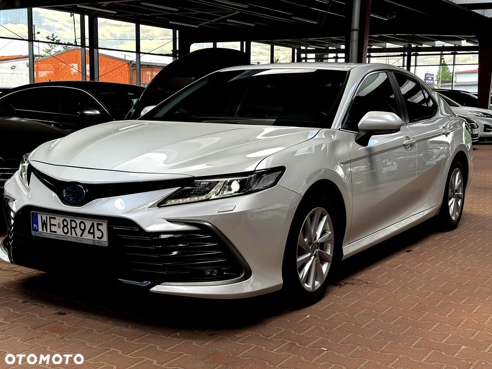 Toyota Camry - 3