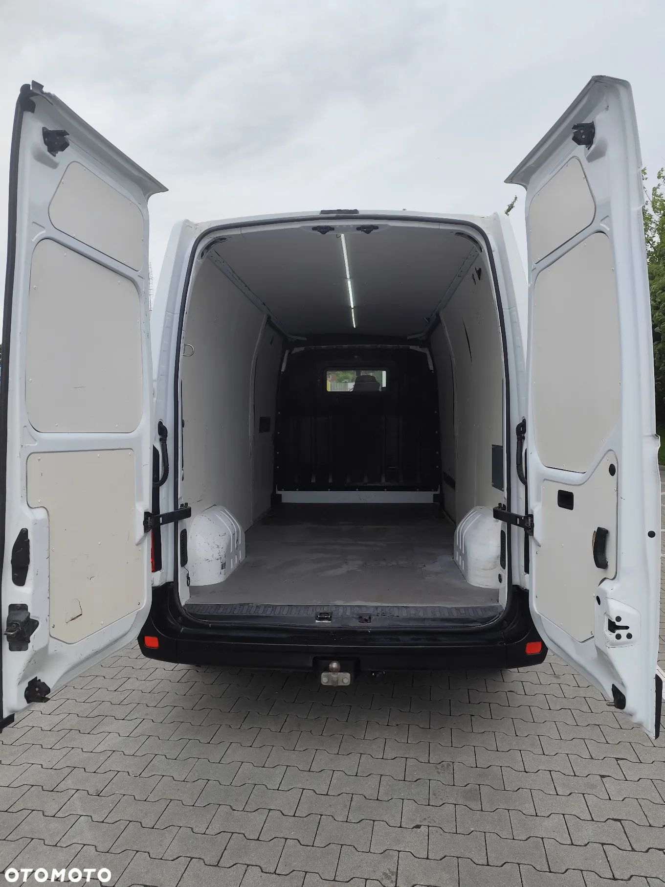 Nissan nv400 - 4