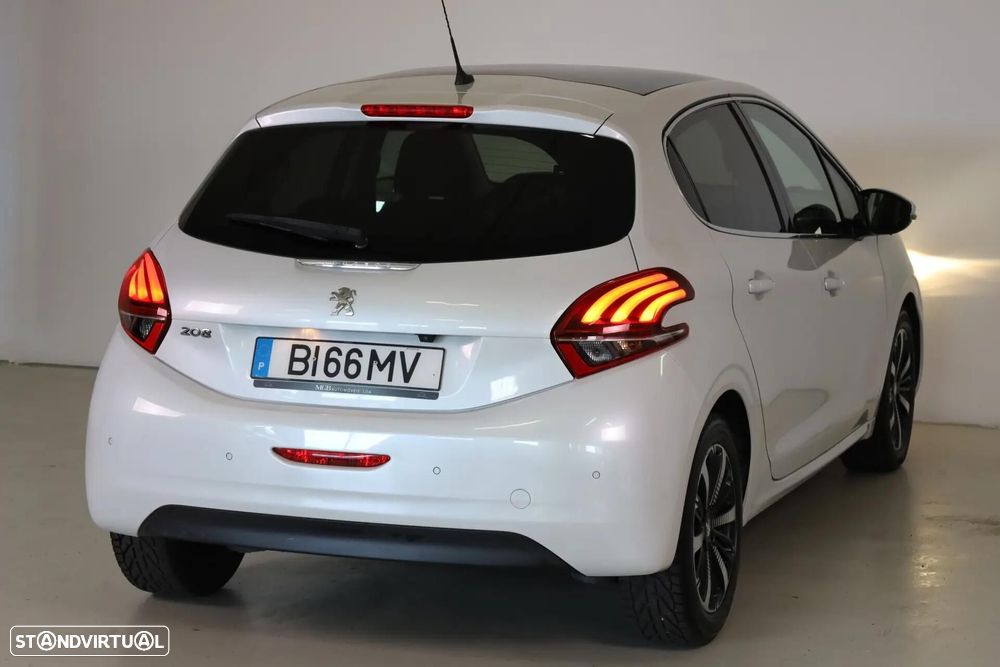 Peugeot 208 1.2 PureTech Allure EAT6 - 20