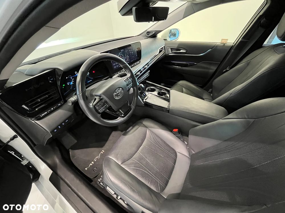 Toyota Mirai Executive - 11