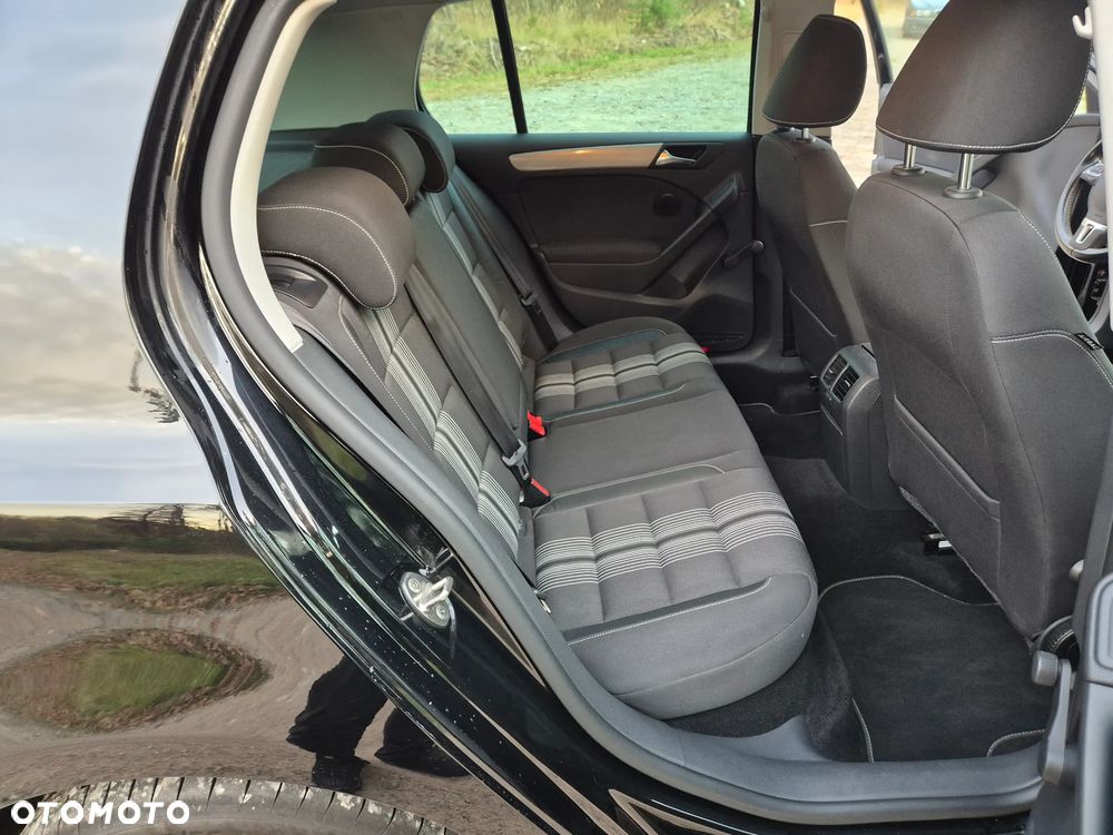 Volkswagen Golf 1.6 TDI DPF MATCH - 22