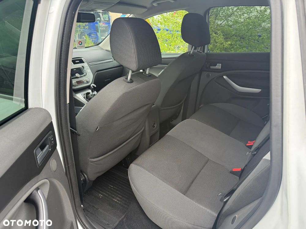 Ford Kuga 2.0 TDCi Trend - 13