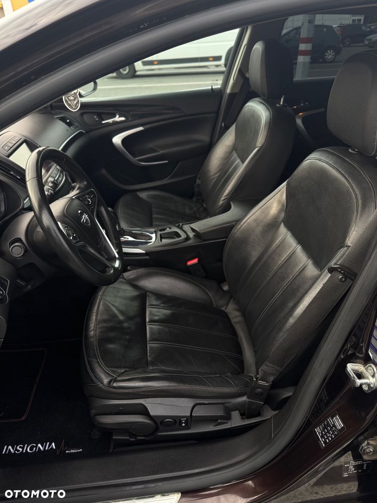 Opel Insignia 2.0 Bi Turbo CDTI 4x4 - 12