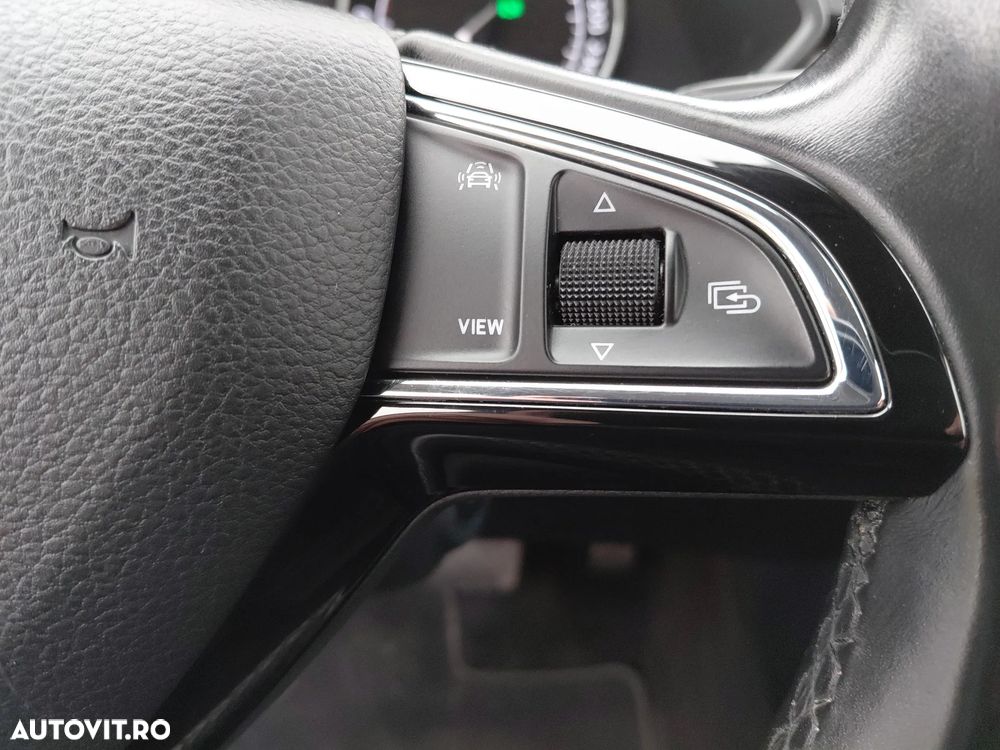 Skoda Superb 2.0 TDI DSG Style - 23