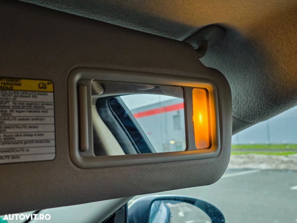 Mazda 3 2.0 MZR DISI Sports-Line - 17