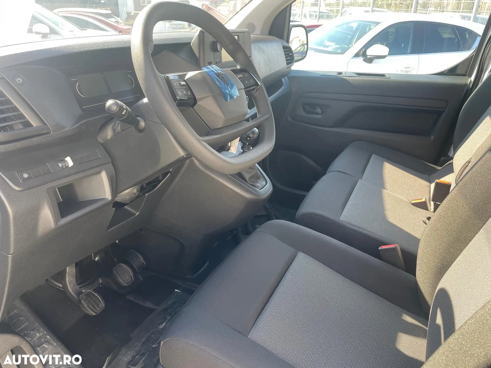 Peugeot EXPERT - 14