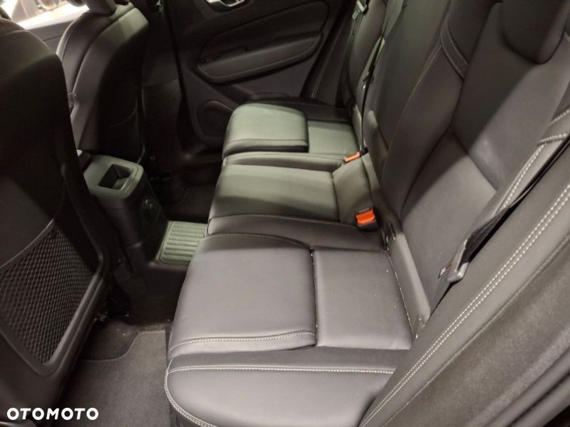 Volvo XC 60 T8 AWD Ultra Black Edition - 8