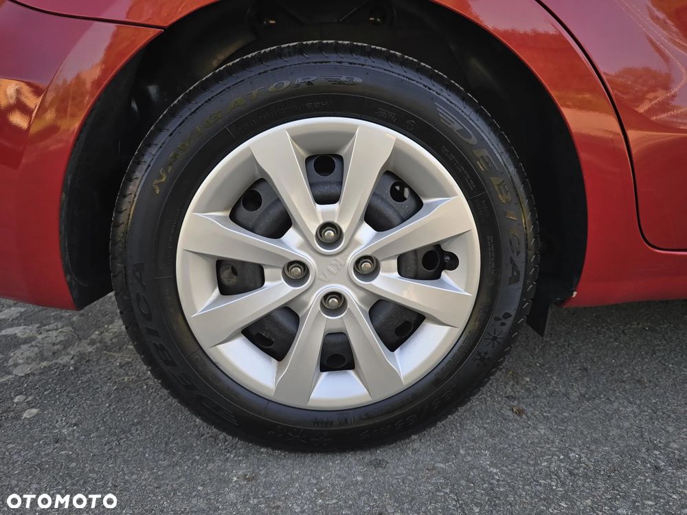 Kia Rio 1.2 L - 30