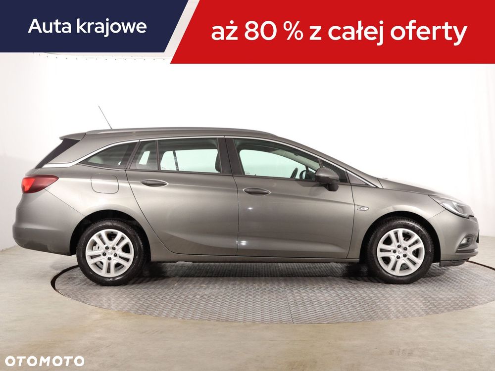 Opel Astra - 8