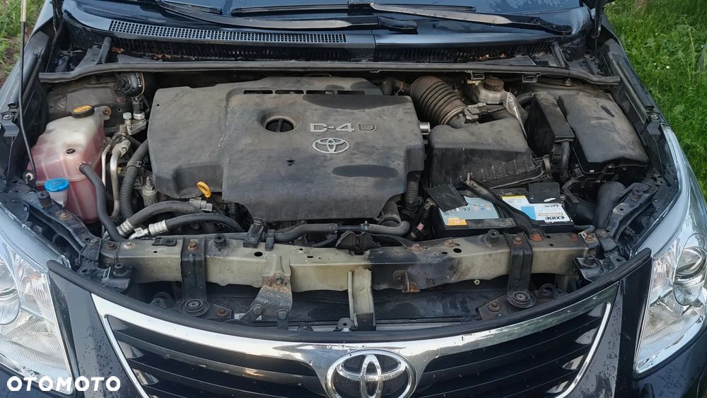 Toyota Avensis 2.0 D-4D Sol - 8