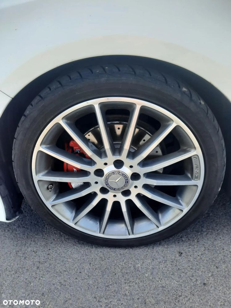 Mercedes-Benz CLA 200 7G-DCT AMG Line - 8