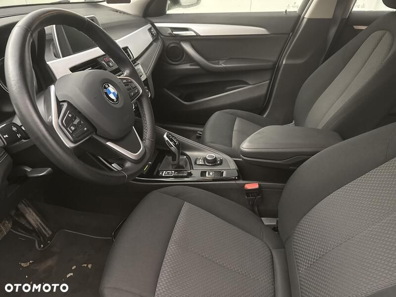 BMW X2 sDrive18i - 12