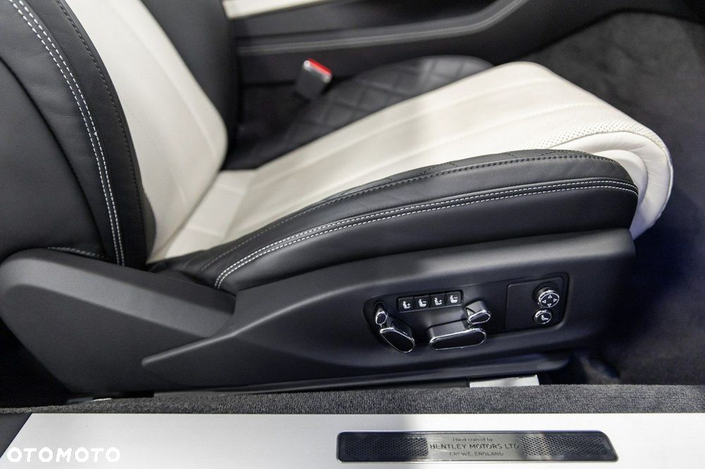 Bentley Continental GT Standard - 37