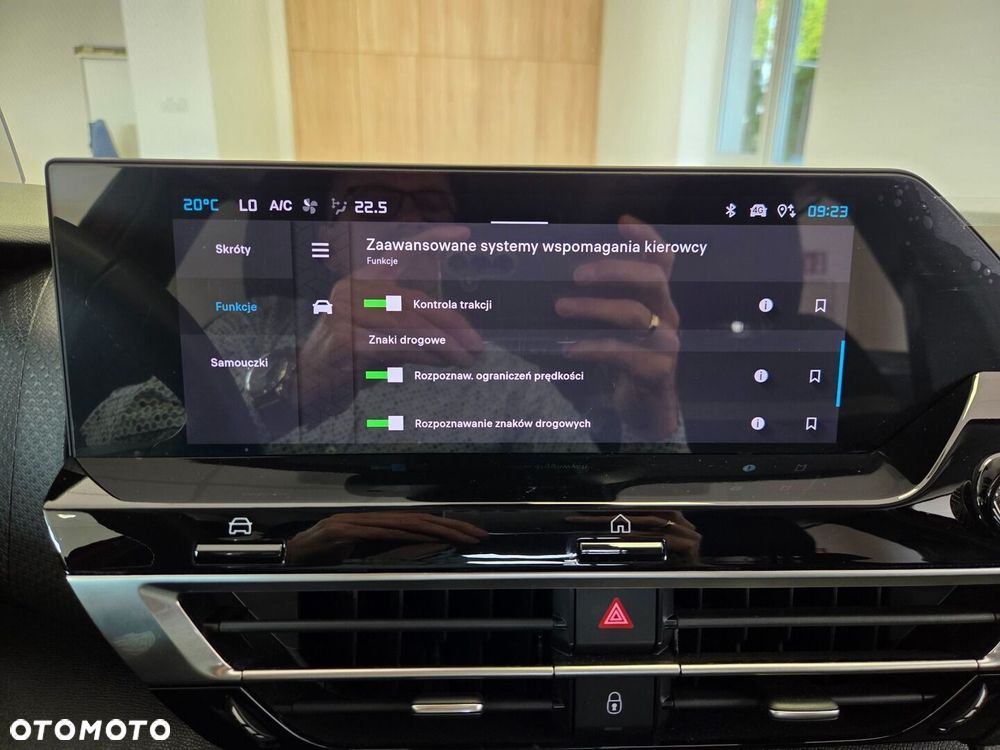 Citroën C4 1.2 PureTech Max S&S - 23
