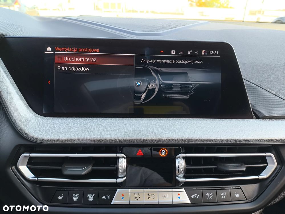BMW Seria 2 220d xDrive Luxury Line - 29