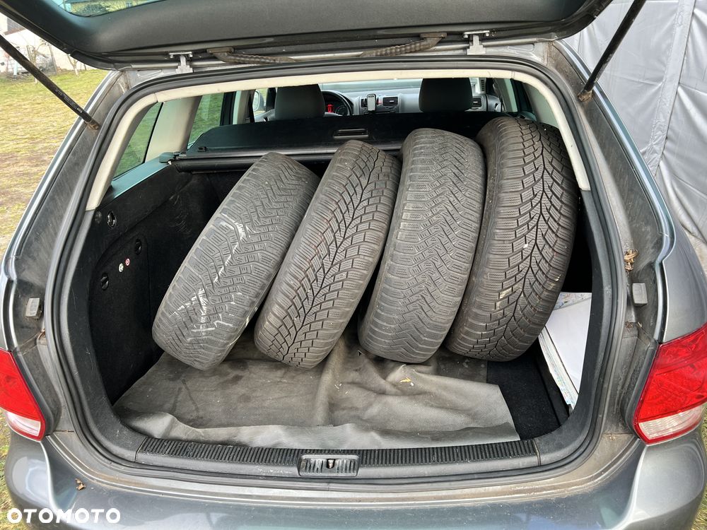 Volkswagen Golf - 17
