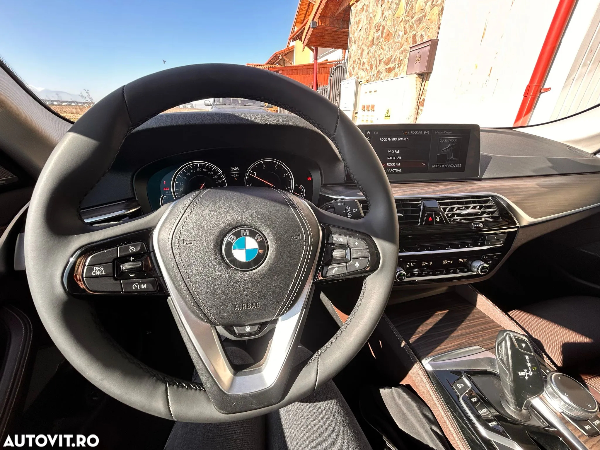 BMW Seria 5 520d Aut. Luxury Line - 10