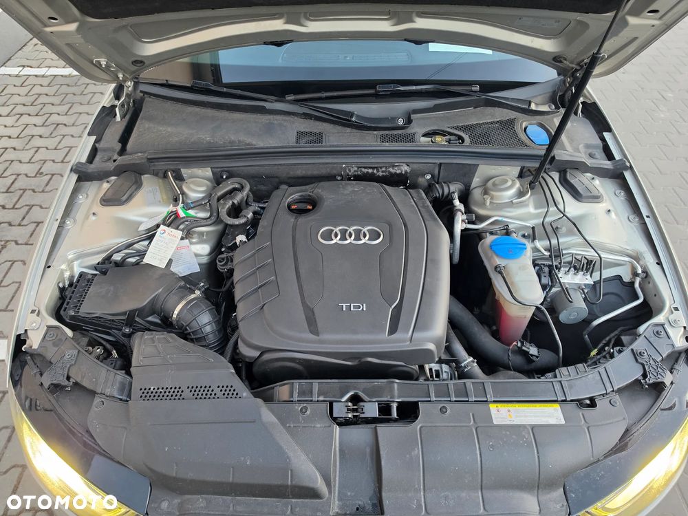 Audi A4 Avant 2.0 TDI Quattro S tronic - 24