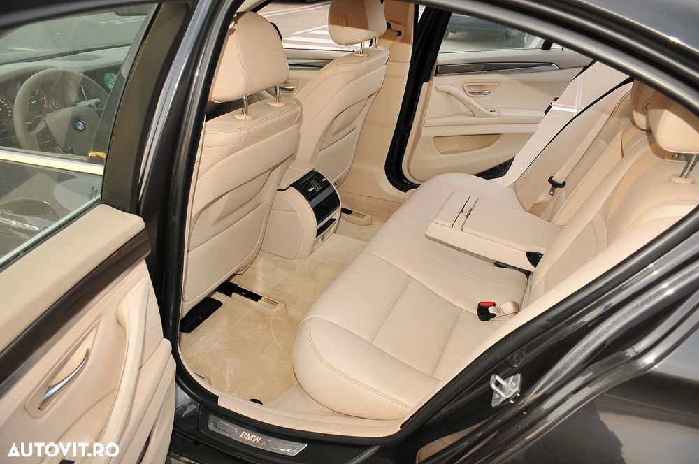 BMW Seria 5 520d - 10