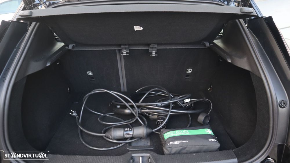 Volvo EX30 51 kWh Single Motor Black Edition - 19