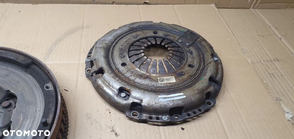 Sprzęgło dwumas koło dwumasowe docisk LUK Renault Trafic III Vivaro B 1.6 DCI CDTI 302052965R - 3