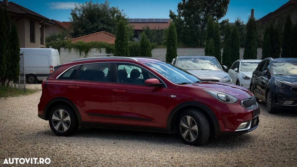 Kia Niro 1.6 GDI HEV 2WD OPF Aut. Edition 7 - 3
