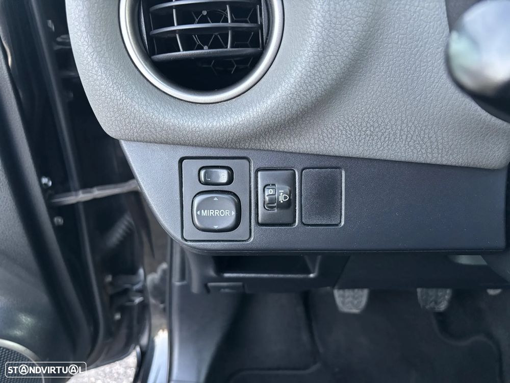 Toyota Yaris 1.4 D-4D Comfort+P.Style - 14