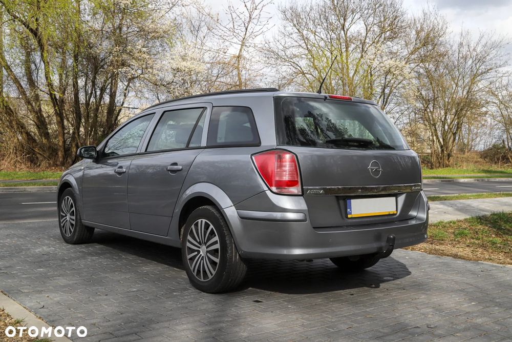 Opel Astra 1.6 Enjoy - 25