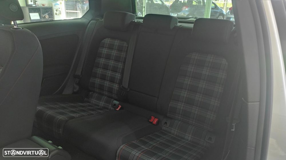 VW Golf 2.0 TSi GTi Performance - 18