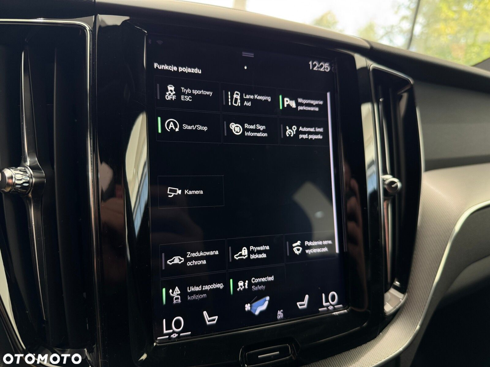Volvo XC 60 T5 AWD R-Design - 31