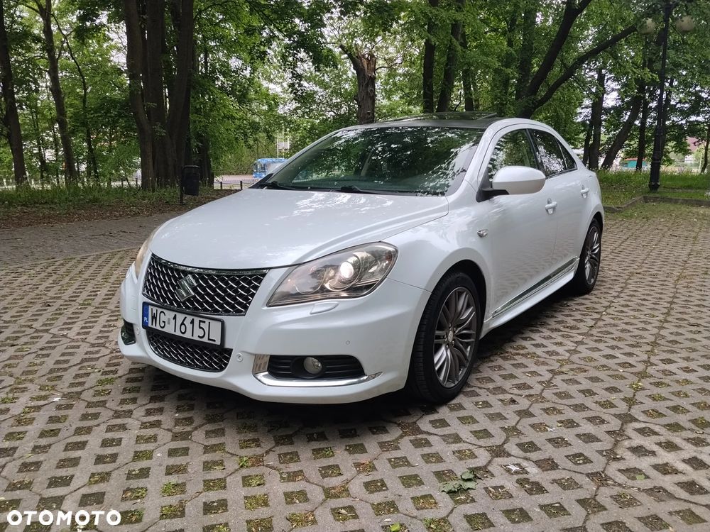 Suzuki Kizashi - 1