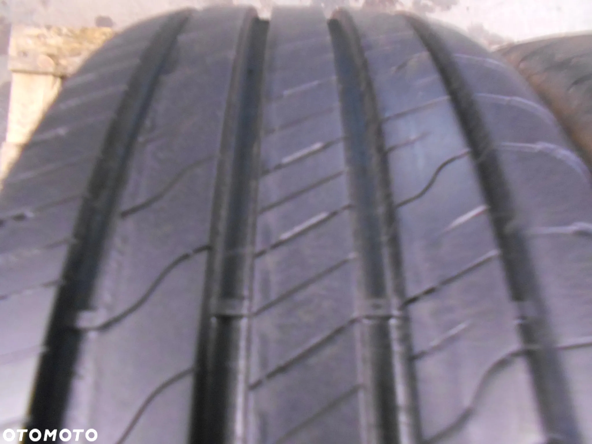 OPONY 205/55R16 GOODYEAR EFFICIENT GRIP PERFORMANCE 2 DOT 0622 / 1221  9MM - 3