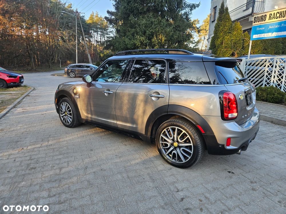 MINI Countryman Cooper SE ALL4 John Cooper Works Trim - 9