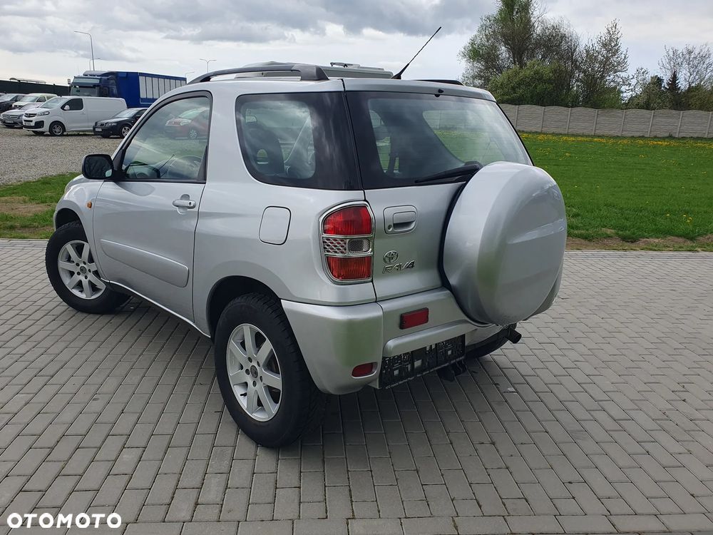 Toyota RAV4 4x4 - 38