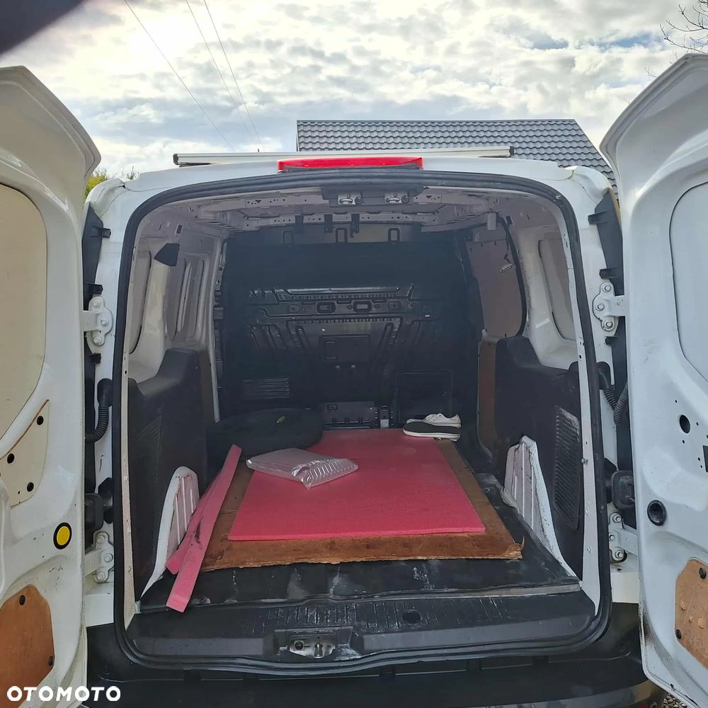 Ford Transit Connect - 10
