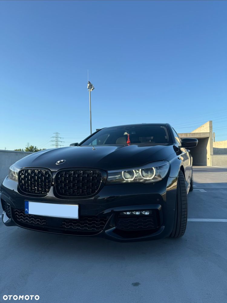 BMW Seria 7 740Li - 11