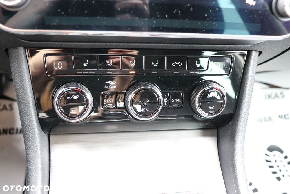 Skoda Superb 2.0 TDI SCR Style DSG - 19